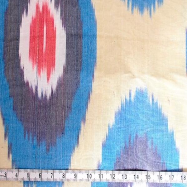 CIRCLE Usbekischer Adras Stoff